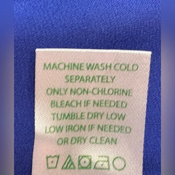 Lilly PulitzerWomen's Blue Button-Up Blouse, size medium - Picture 6 of 8